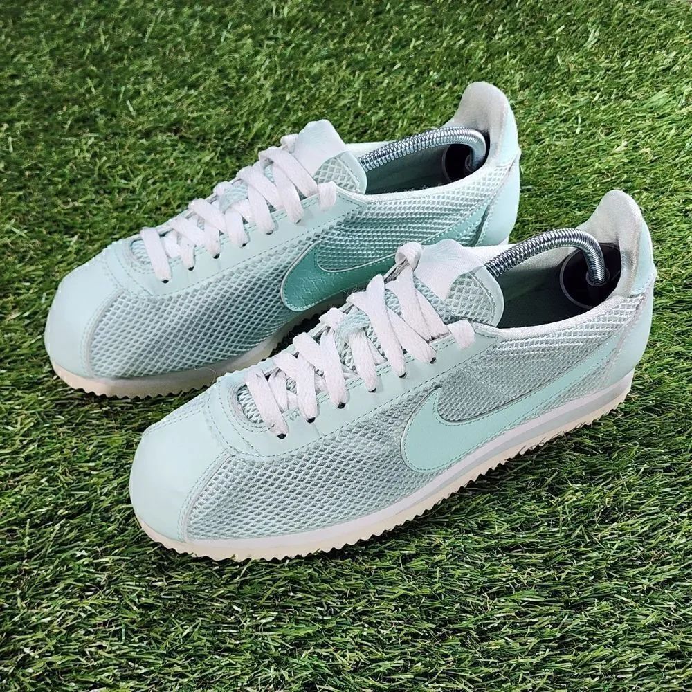 NIKE CORTEZ - Womens Shoes - SIZE 8